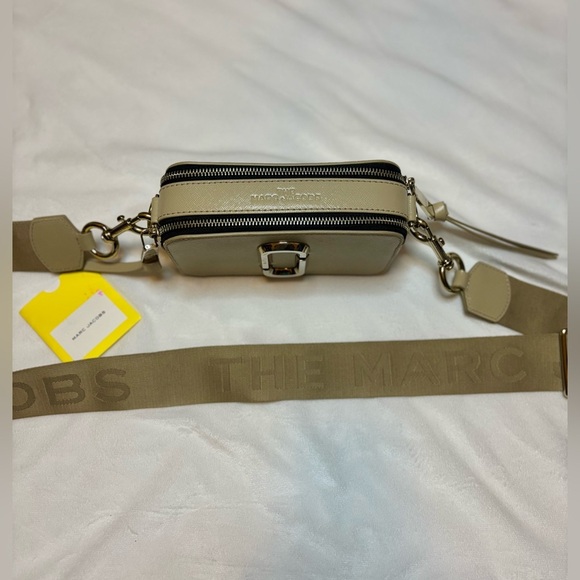 Marc Jacobs The Snapshot in Khaki - Picture 3 of 8